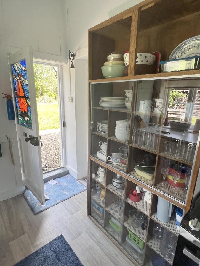 Adorable Two Bed Norfolk Broads Holiday Home - River Views With Moorings & Fishing Stalham Luaran gambar